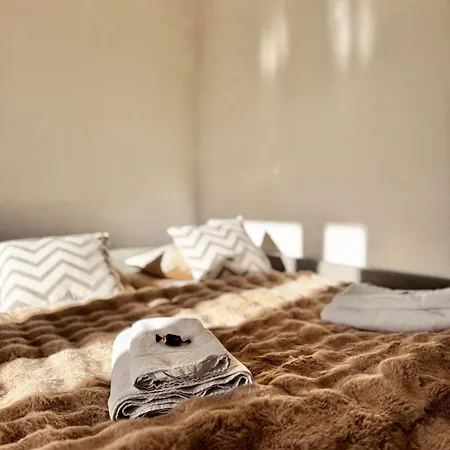 New! Reindeer River Loft * Rovaniemi